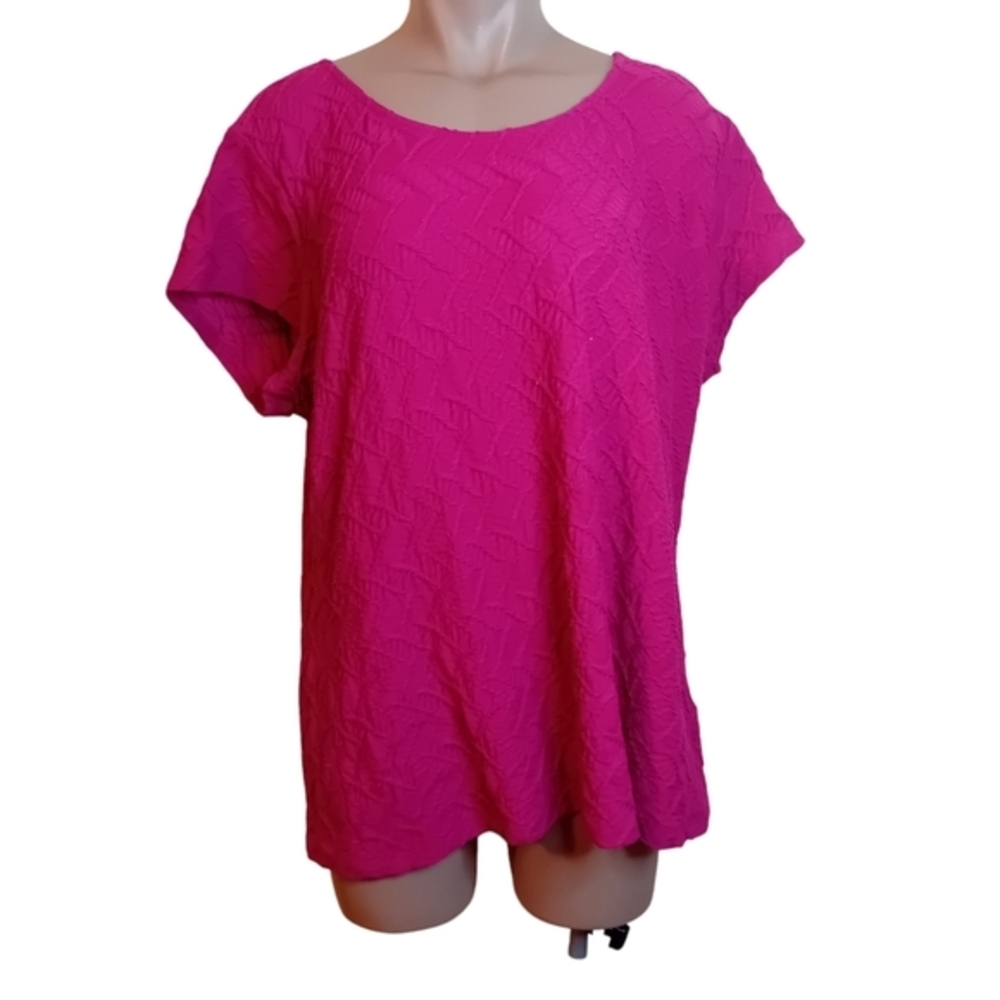 Women's Ricki's Fuschia Pink Half Sleeve Tee Shirt Textured Print 3D Design XXL